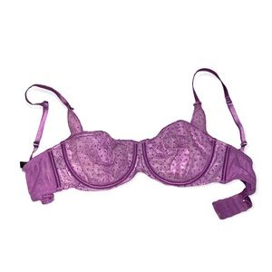 🌟2 for $25🌟 EUC Victoria’s Secret light purple polka dot balconette bra 34dd